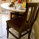 ホテル チネホリデイ 3*