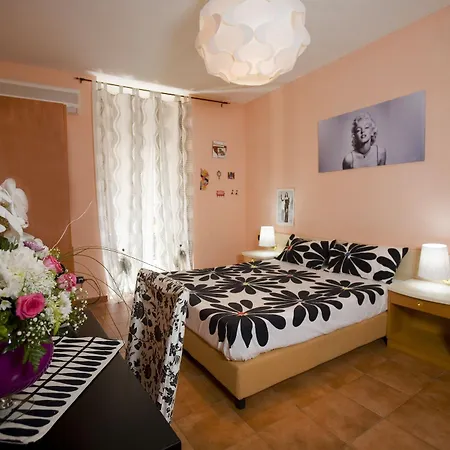 Hotel Cineholiday Naples