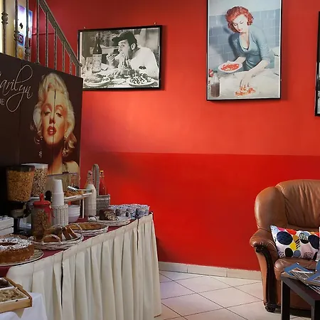 Cineholiday Naples