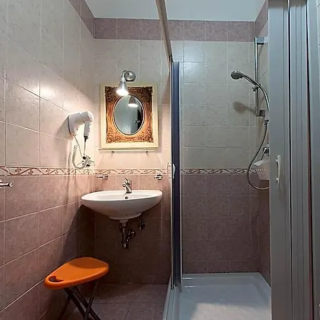 Hotel Cineholiday Neapol