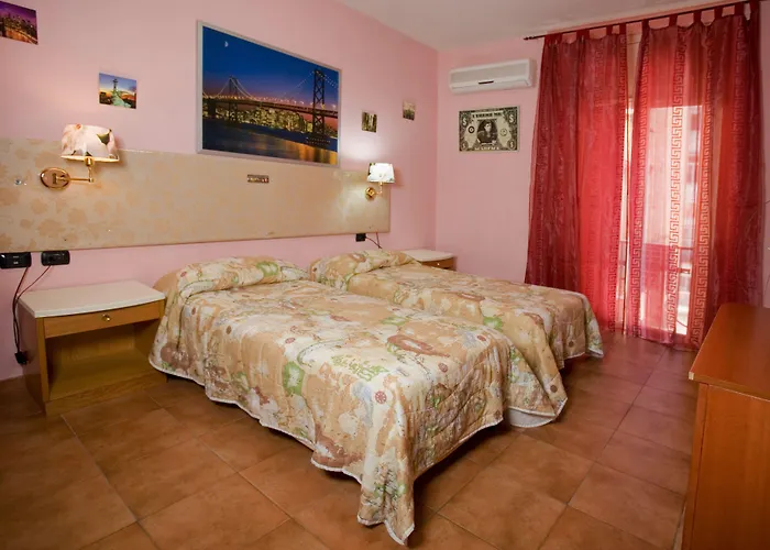 Cineholiday 3* Nápoles