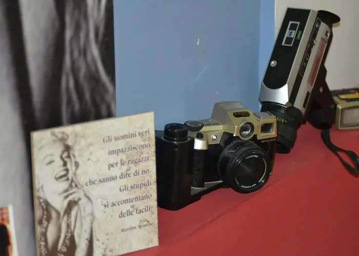 Hotel Cineholiday Nápoles