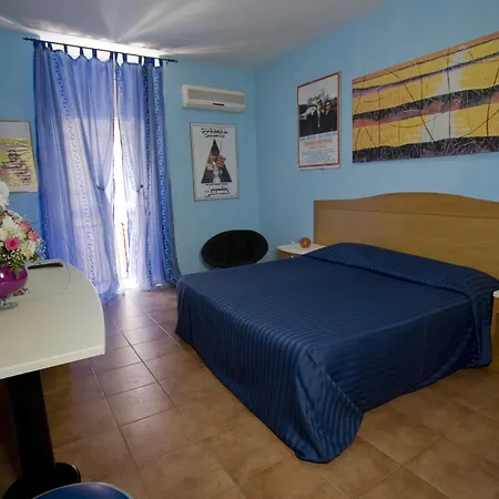 Hotell Cineholiday Neapel