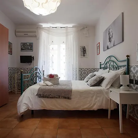 Cineholiday Hotell Neapel