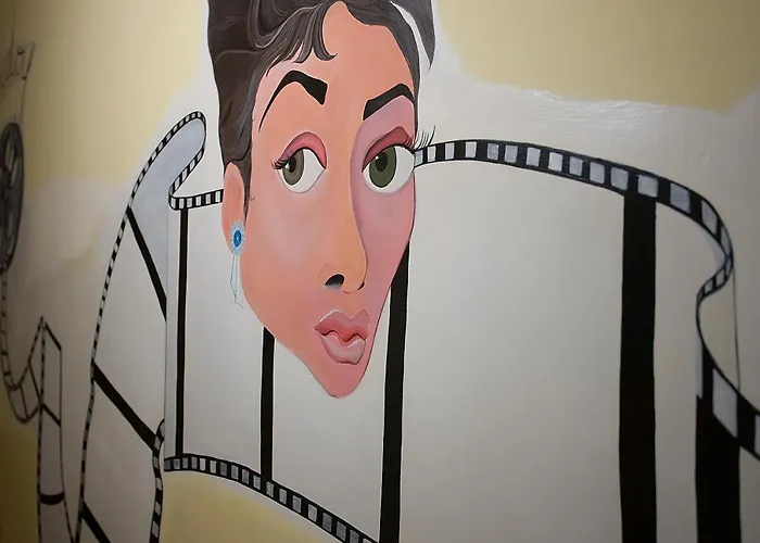 Cineholiday Hotel